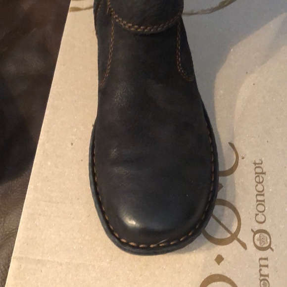 Last pair NWT Kaila born concepts flat high boots - Picture 6 of 6